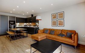 Stylish 2Bed Flat 10Min To Wimbledon Tennis Courts